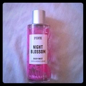 Night blossom body mist